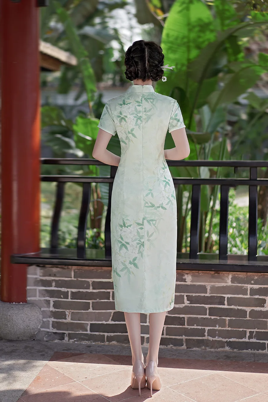 Elegants Slim Qipao Sieviešu Vintage Ziedu Stila Cheongsam Tradicionālo Īsām Piedurknēm Meitenei Ķīniešu Kleita1