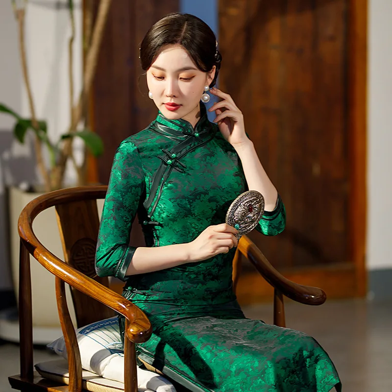 Green Summer Cheongsam Ilgi Mandarīnu Apkakles Qipao Mežģīņu Kleitu Modes Ķīniešu Stila Kleitas Plus Lieluma 3XL Darbības Kostīms5