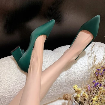 Sieviešu Sūkņi 2023 Jaunu Modes Sieviešu Kurpes Vasaras Ērti Sekla Chunky Papēži Sexy Birojs Augsta Papēža Slip-par Kleitu Sandalias